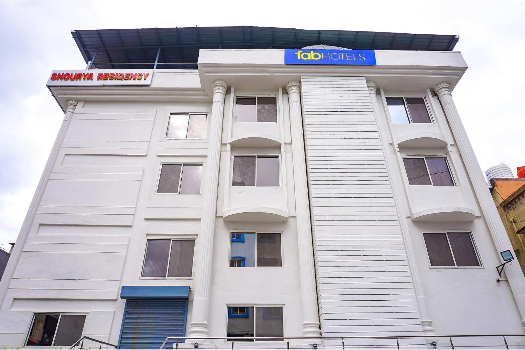 Fabhotel Prime Shourya Residency - Nr Maharshi Karve Museum Pune Exteriör bild
