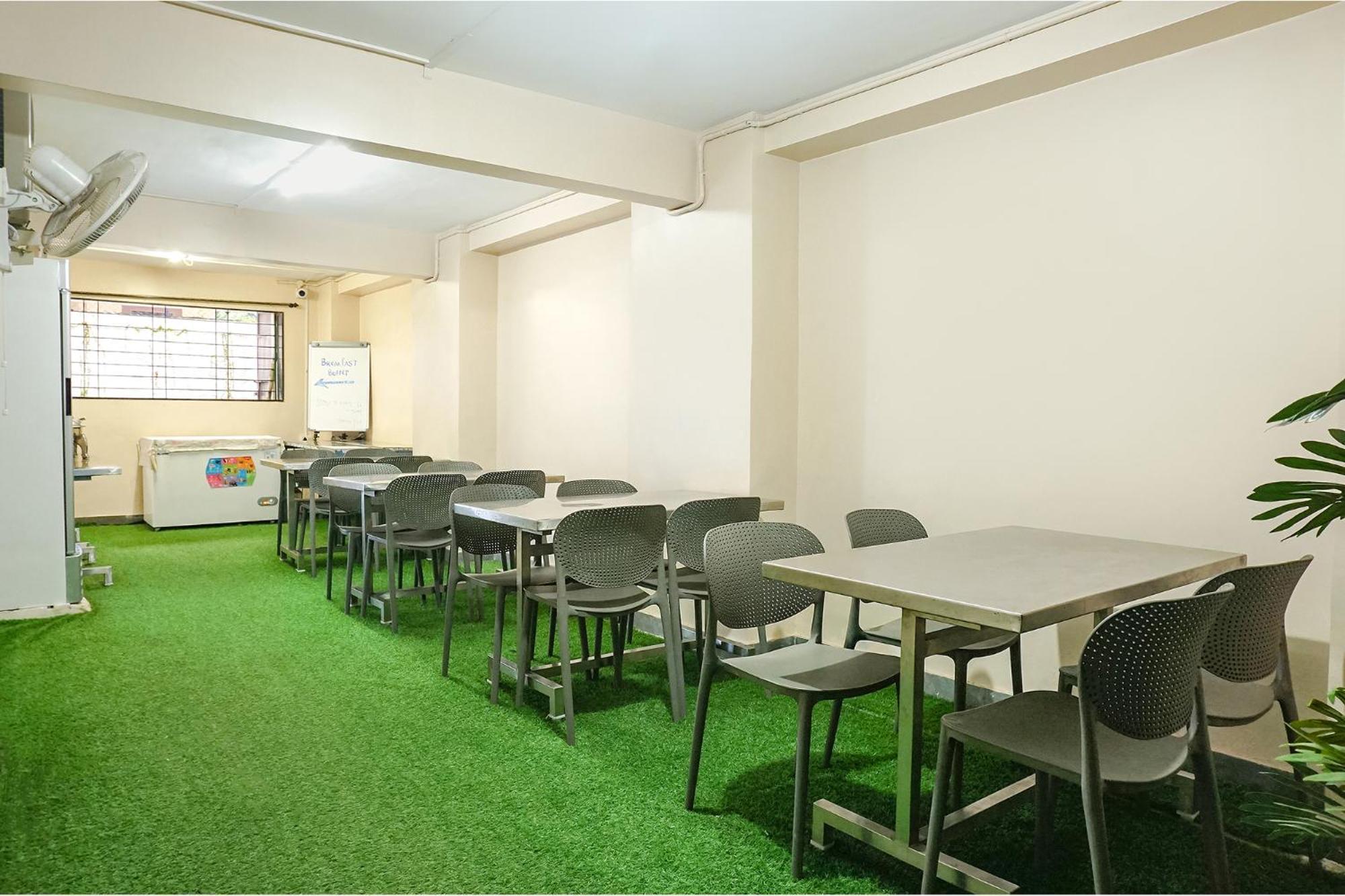 Fabhotel Prime Shourya Residency - Nr Maharshi Karve Museum Pune Exteriör bild